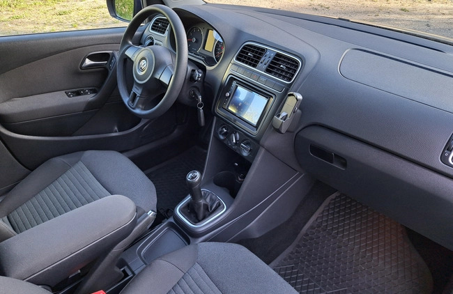 Volkswagen Polo cena 17900 przebieg: 197800, rok produkcji 2010 z Karpacz małe 172